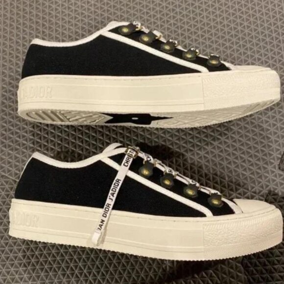 Dior WALK'N'DIOR Sneakers - Picture 2 of 6